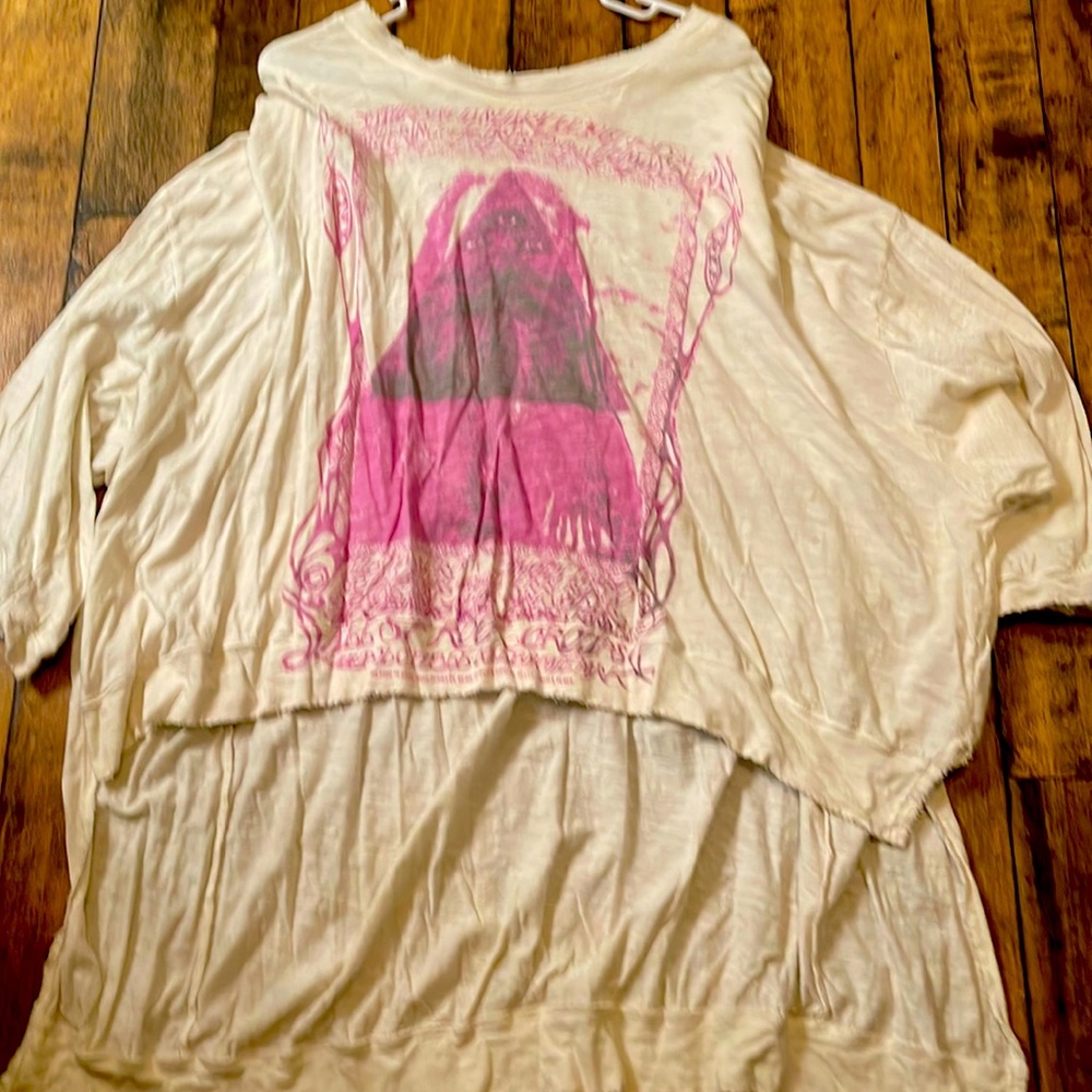 Magnolia Pearl sweatshirt, not made anymore and adorbs!! MWOT